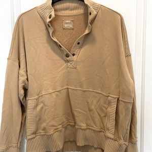 Khaki Quarter Button 🤎